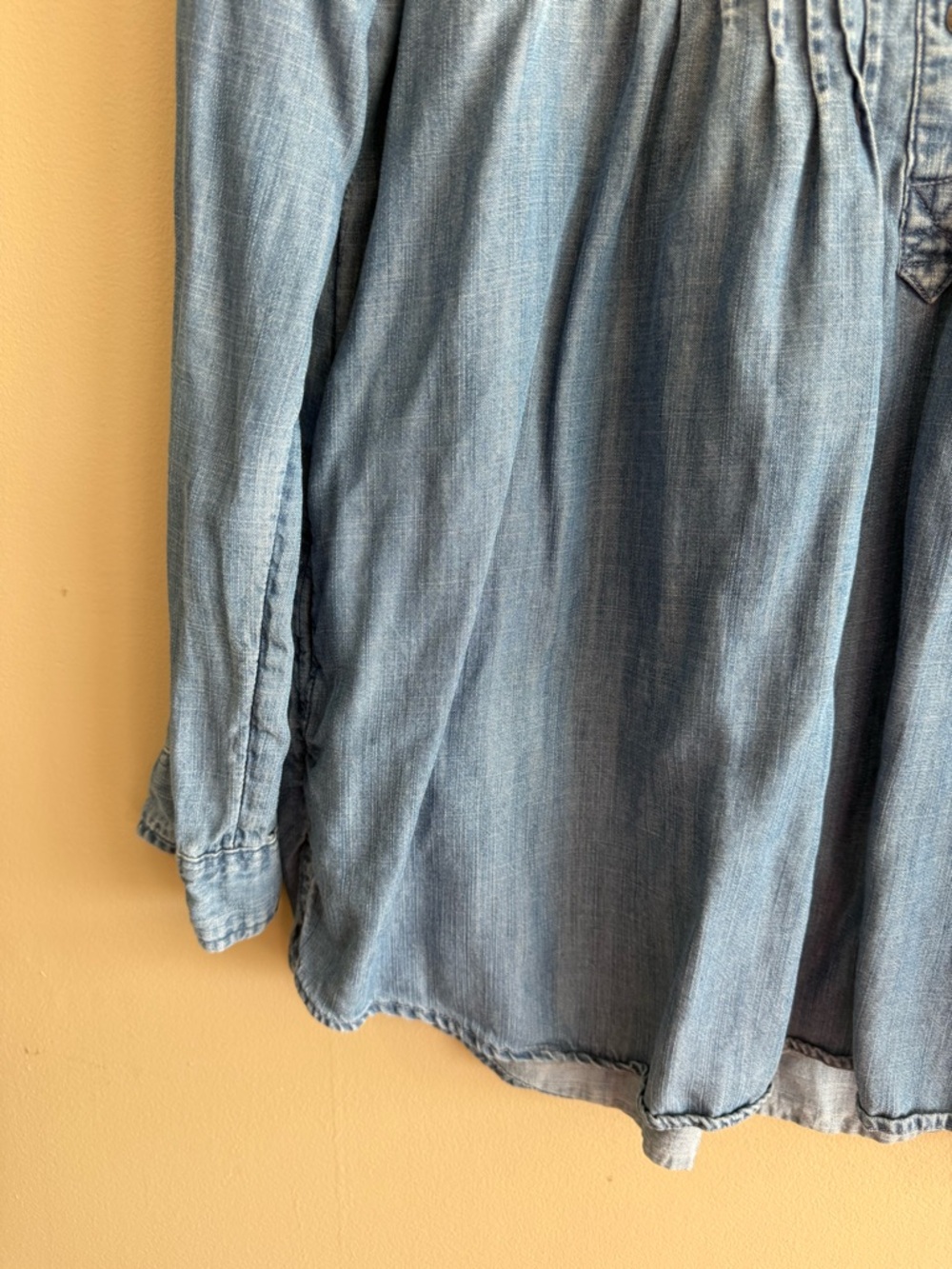 American Eagle Outfitters Light Blue Denim Pintuck Tunic - Picture 4 of 7